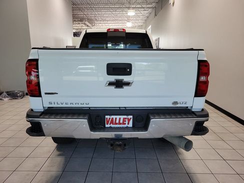 Used 2019 Chevrolet Silverado 2500 LTZ w/ Duramax Plus Package AWD/4WD image 10