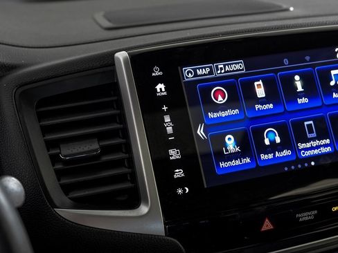 Used 2018 Honda Pilot Elite image 25