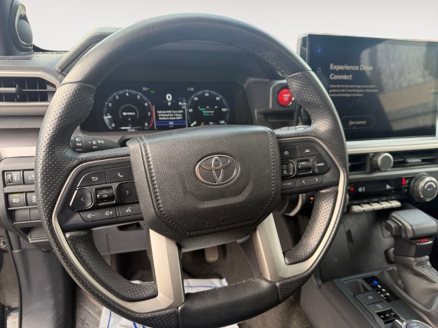 Used 2025 Toyota 4Runner TRD Off-Road Premium AWD/4WD image 13
