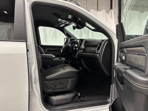 Used 2026 RAM 2500 Laramie AWD/4WD image 54