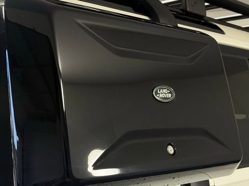 New 2024 Land Rover Defender 110 S image 17