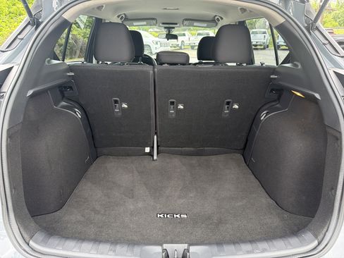 Used 2023 Nissan Kicks SV FWD image 19