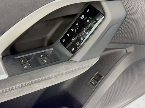 New 2025 Audi SQ5 Premium Plus image 18