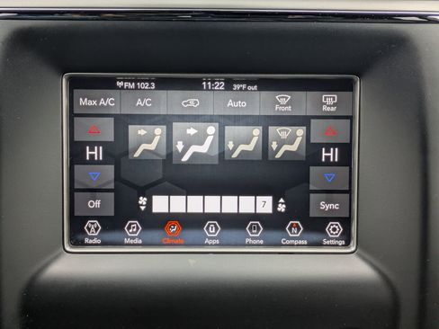 Used 2018 Jeep Grand Cherokee Laredo image 13