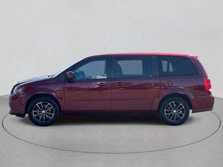 Used 2017 Dodge Grand Caravan SE FWD video 2