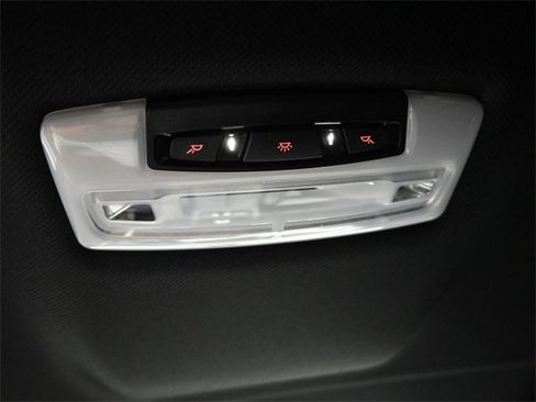 Used 2019 BMW X6 sDrive35i w/ M Sport Package image 15