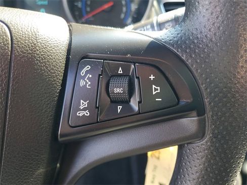 Used 2015 Chevrolet Cruze LS image 27