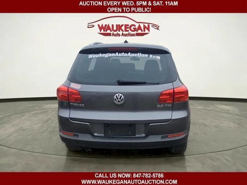 Used 2013 Volkswagen Tiguan SE image 5