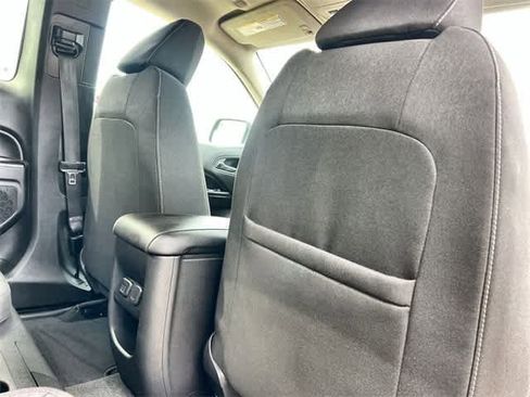 Used 2015 GMC Canyon SLE w/ SLE Convenience Package image 13