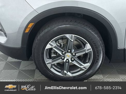 Certified 2025 Chevrolet Blazer LT AWD/4WD image 32
