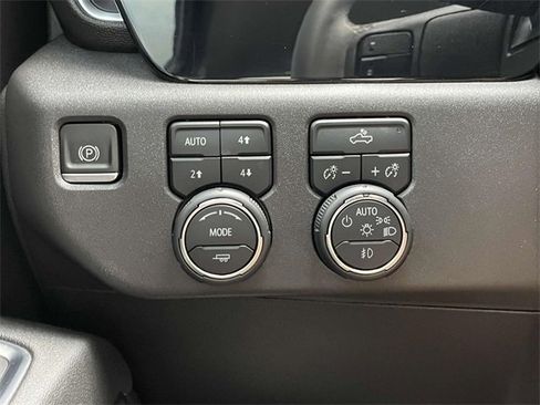 Used 2023 Chevrolet Silverado 1500 LT Trail Boss w/ Protection Package image 25