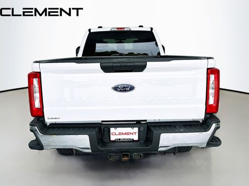 Used 2024 Ford F350 XLT AWD/4WD image 8