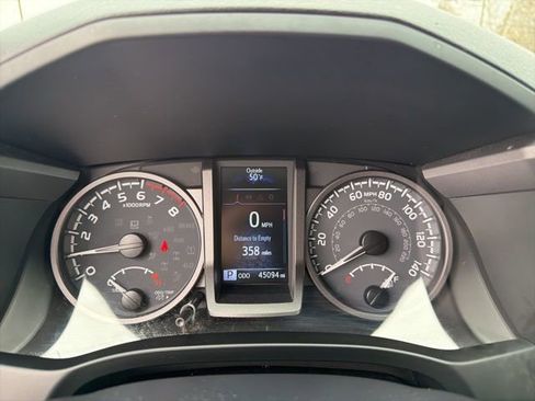 Used 2023 Toyota Tacoma TRD Sport image 22
