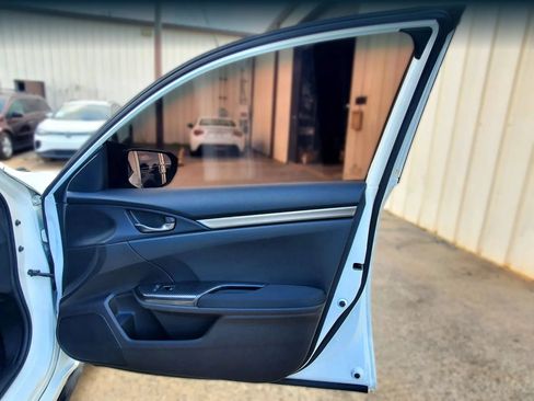 Used 2017 Honda Civic Sport image 17