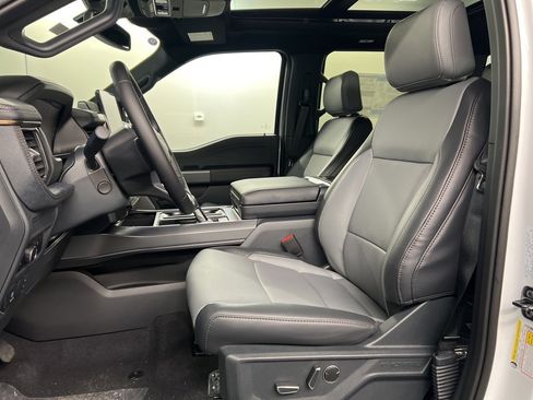 New 2025 Ford F150 Lightning Lariat image 28