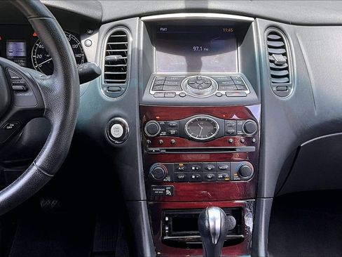 Used 2017 INFINITI QX50 2WD w/ Premium Plus Package image 9