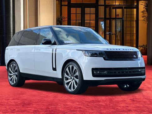 New 2025 Land Rover Range Rover Long Wheelbase SE image 8