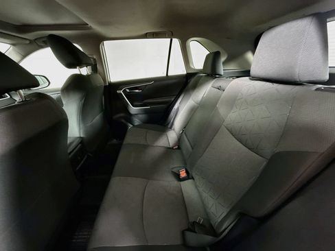 Used 2020 Toyota RAV4 XLE w/ Convenience Package FWD image 22
