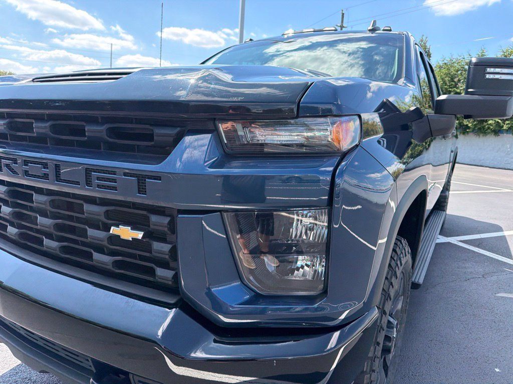 Used 2023 Chevrolet Silverado 2500 Custom w/ Custom Value Package AWD/4WD image 9