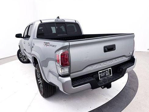 Used 2020 Toyota Tacoma TRD Sport image 6