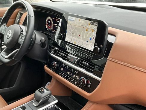 Used 2023 Nissan Pathfinder Platinum w/ Cargo Package image 18