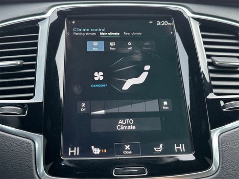 Used 2022 Volvo XC90 T8 R-Design w/ Advanced Package image 28