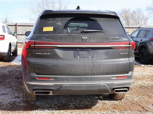 Used 2025 Buick Enclave Preferred image 6