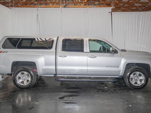 Used 2018 Chevrolet Silverado 1500 LT w/ All Star Edition AWD/4WD image 4