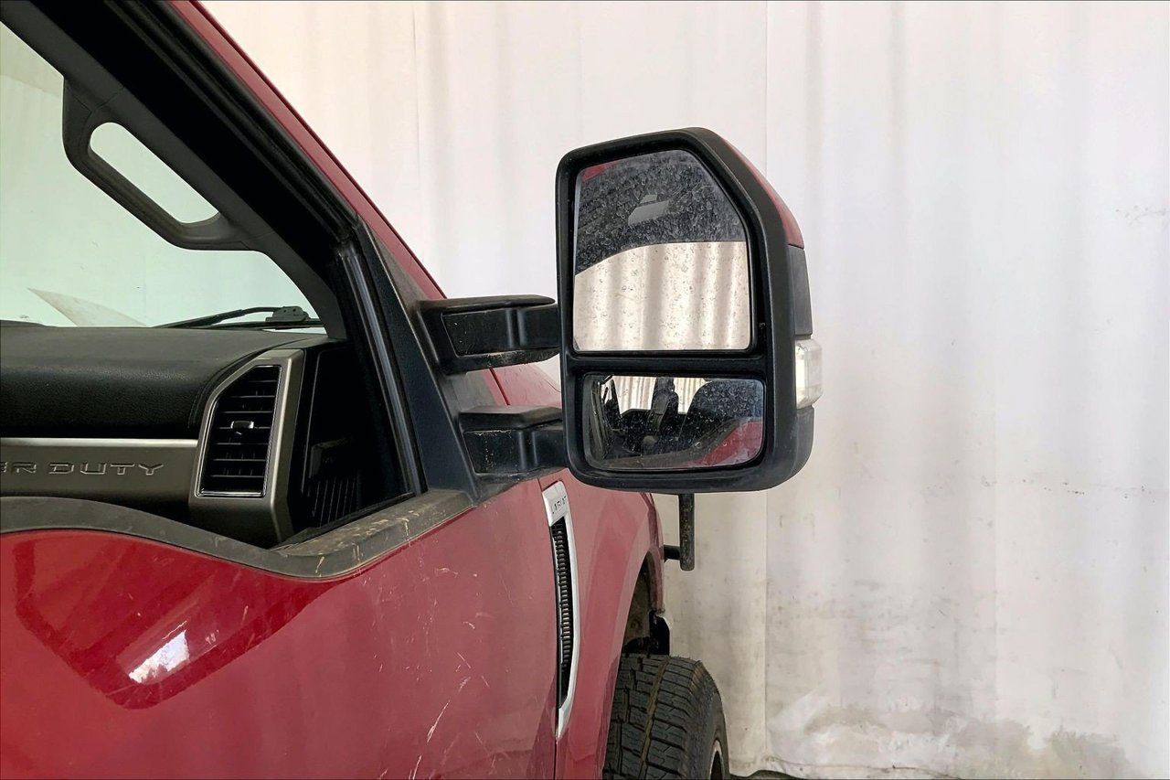 Used 2021 Ford F250 Lariat w/ Lariat Value Package AWD/4WD image 11