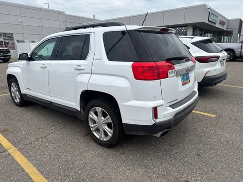 Used 2017 GMC Terrain SLE w/ Technology Package AWD/4WD image 5