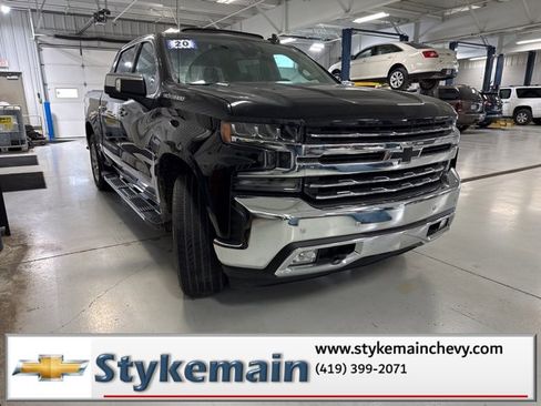 Used 2020 Chevrolet Silverado 1500 LTZ w/ LTZ Plus Package image 29