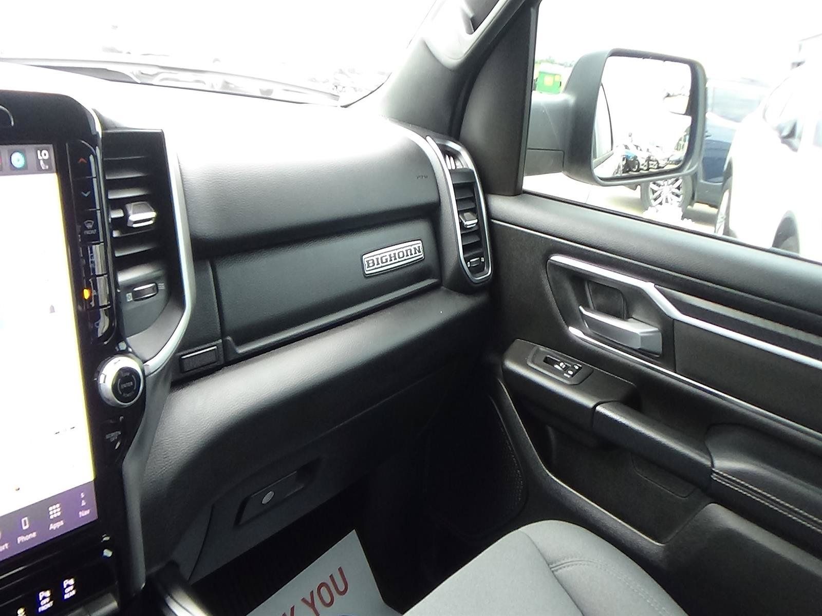 Used 2025 RAM 1500 Big Horn AWD/4WD image 37