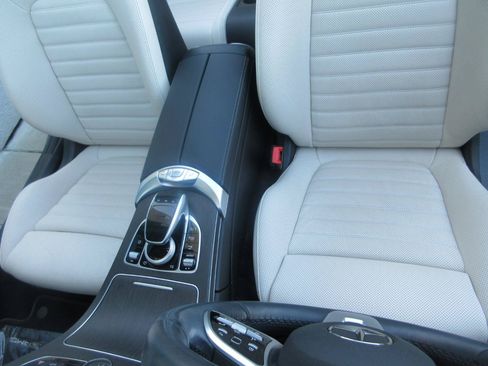 Used 2020 Mercedes-Benz C 300 Cabriolet image 13