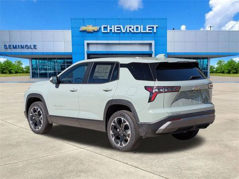 New 2026 Chevrolet Equinox LT image 3