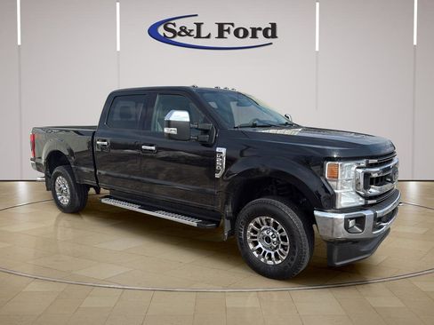 Used 2020 Ford F250 XLT w/ XLT Premium Package AWD/4WD image 11