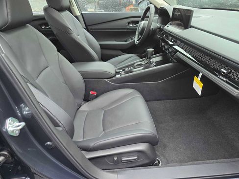 New 2025 Honda Accord EX-L image 12