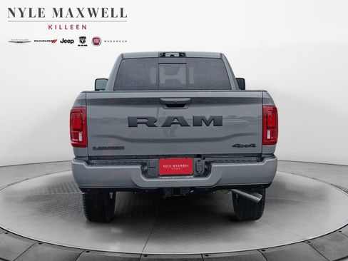 New 2026 RAM 2500 Laramie AWD/4WD image 15