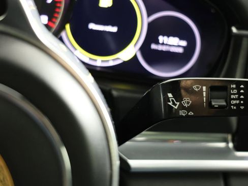 Used 2020 Porsche Panamera GTS image 26