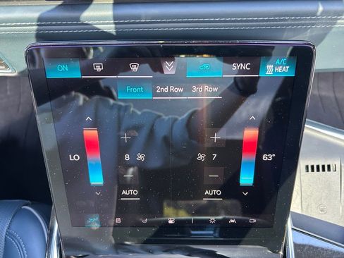 Used 2025 Cadillac Escalade IQ Luxury 2 w/ LPO, Premium Carpet Package AWD/4WD image 42