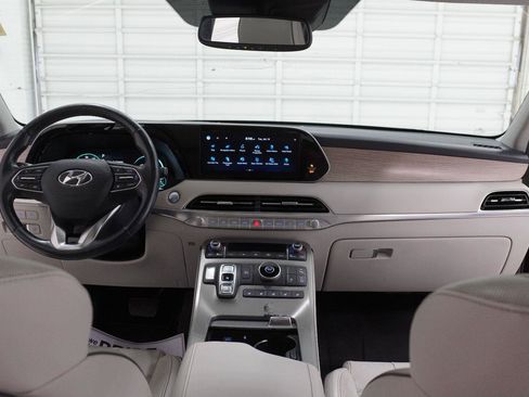 Used 2022 Hyundai Palisade Limited w/ Winter Package FWD image 29