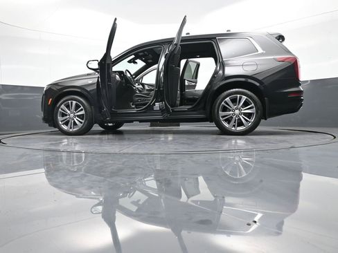 Used 2024 Cadillac XT6 Premium Luxury image 50