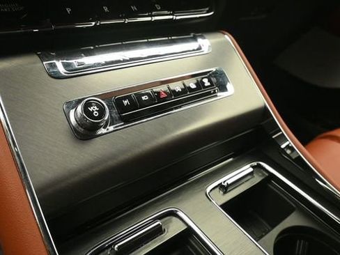 Used 2025 Lincoln Aviator Reserve w/ Equipment Group 201A AWD/4WD image 21