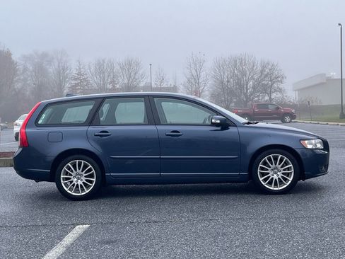 Used 2010 Volvo V50 2.4i image 9
