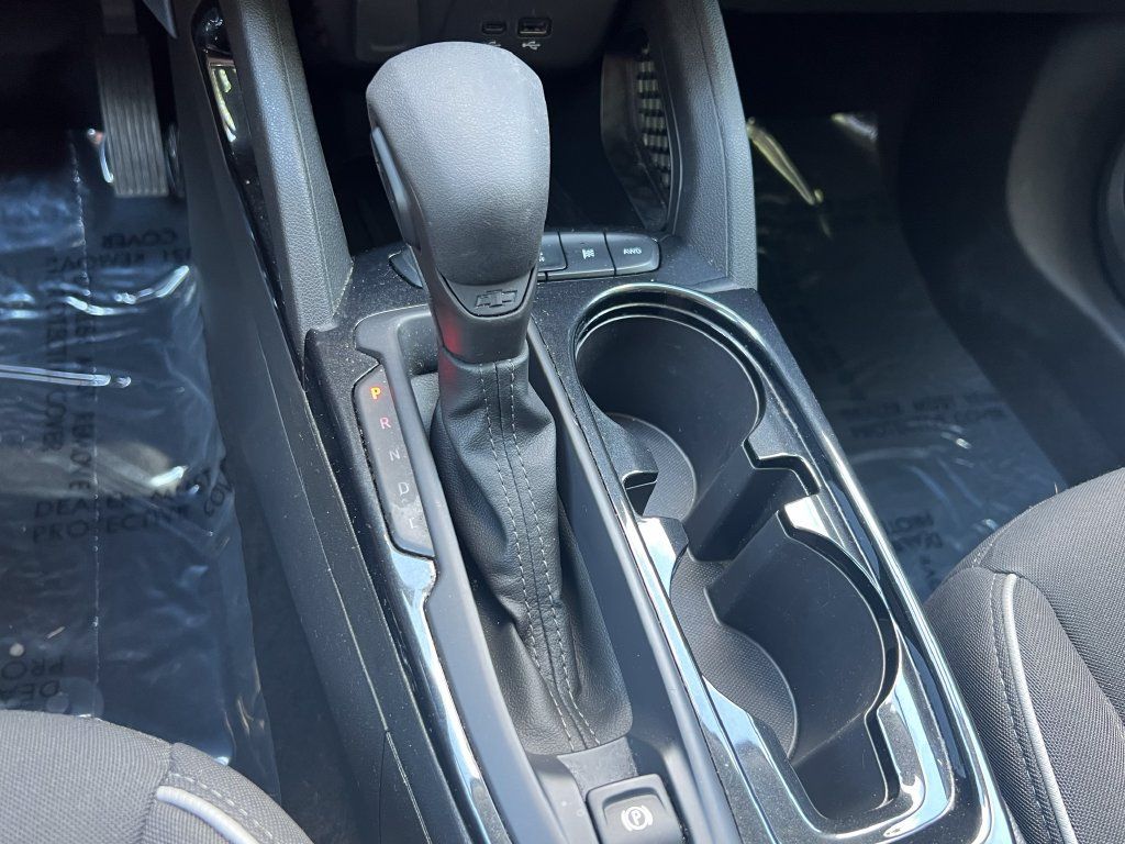 Used 2025 Chevrolet TrailBlazer LT AWD/4WD image 26