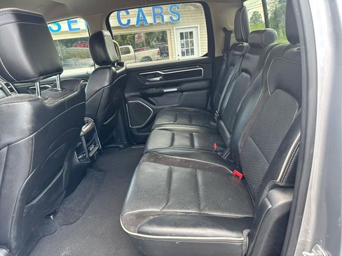 Used 2019 RAM 1500 Laramie AWD/4WD image 10