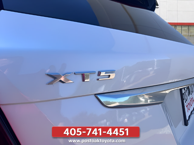 Used 2020 Cadillac XT5 Premium Luxury FWD image 32