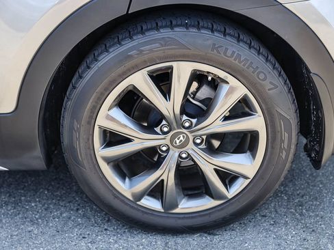 Used 2017 Hyundai Santa Fe Sport w/ 2.0T Ultimate Tech Package 05 FWD image 8