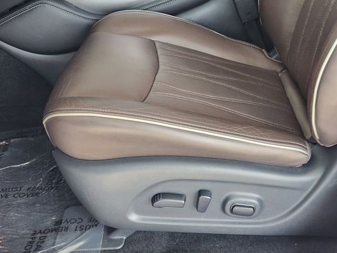 Used 2017 INFINITI QX60 FWD w/ Deluxe Technology Package image 24