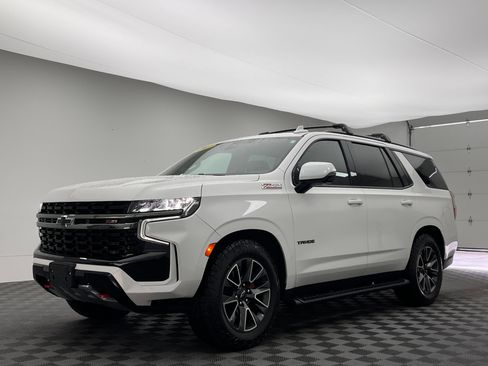 Used 2022 Chevrolet Tahoe Z71 w/ Z71 Off-Road Package AWD/4WD image 2