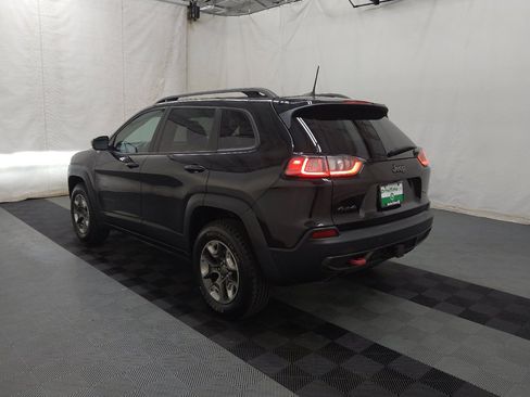 Used 2019 Jeep Cherokee Trailhawk AWD/4WD image 5